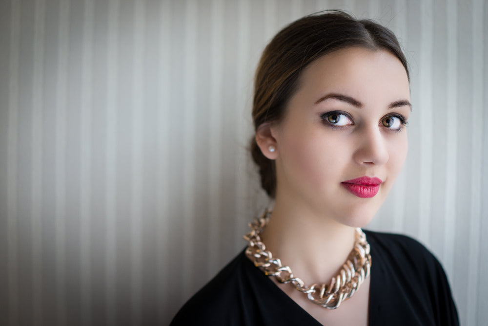 The Best Jewelry Styles for Your Face Shape: A Personal Guide to Finding the Perfect Pieces - Pear Jewels