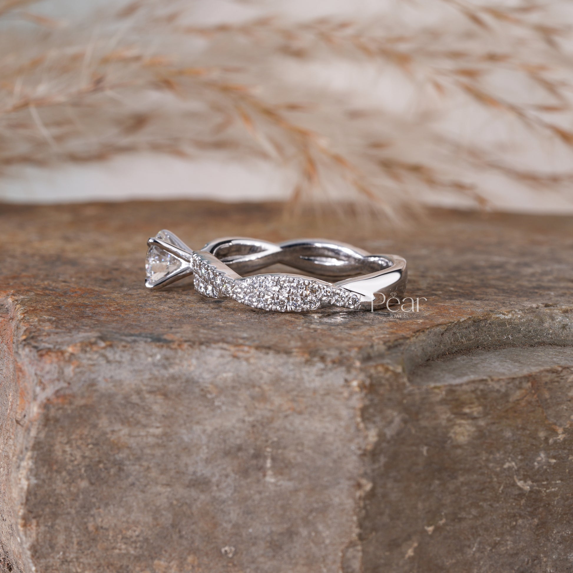 0.75Ct Round Multi Stone Labgrown Diamond Ring - Pear Jewels