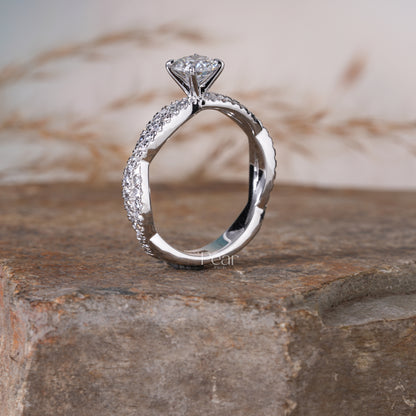 0.75Ct Round Multi Stone Labgrown Diamond Ring - Pear Jewels