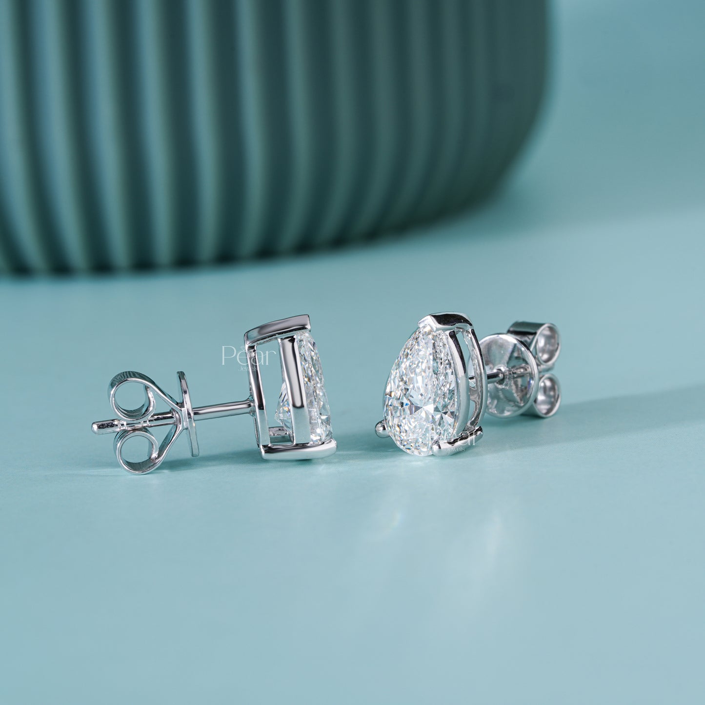 Pear Lab-Grown Diamond Stud Earrings – 2.00 TCW, D Colour, VVS2 Clarity