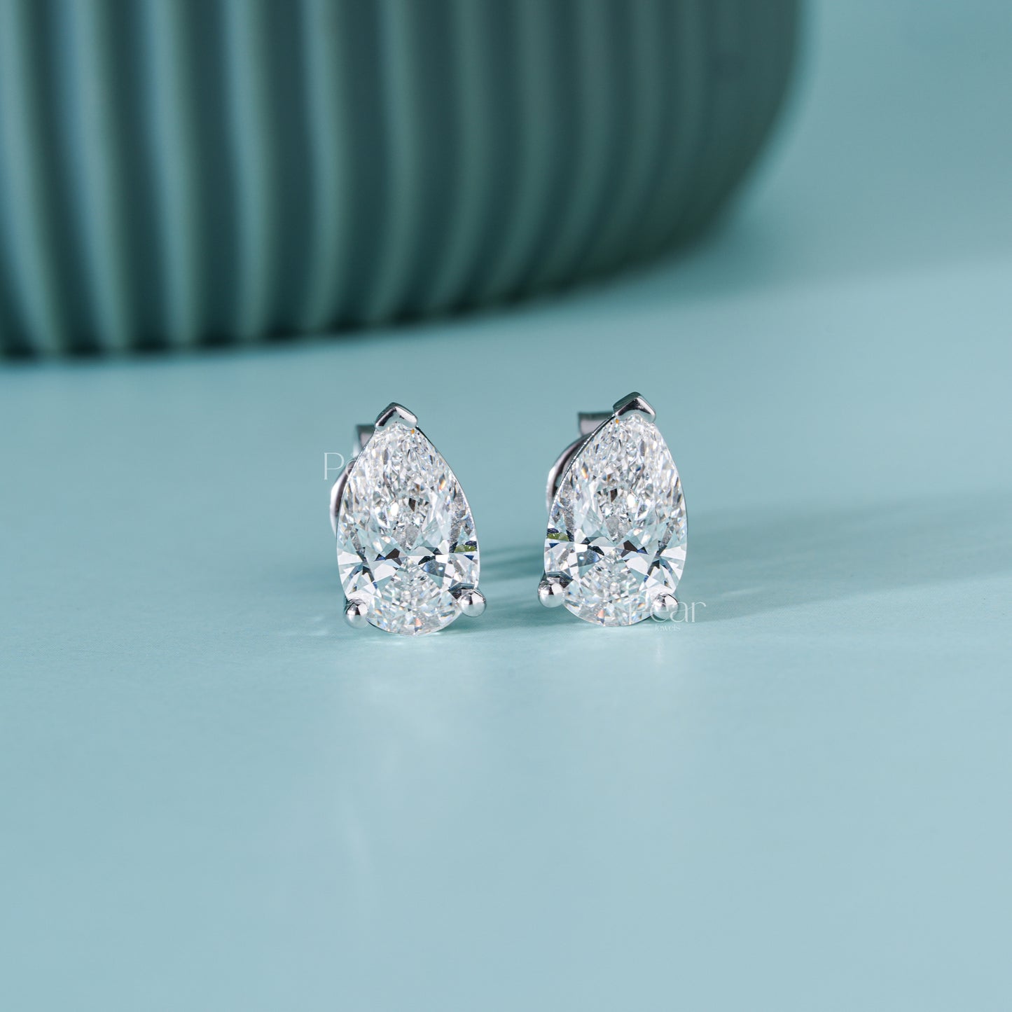 Pear Lab-Grown Diamond Stud Earrings – 2.00 TCW, D Colour, VVS2 Clarity