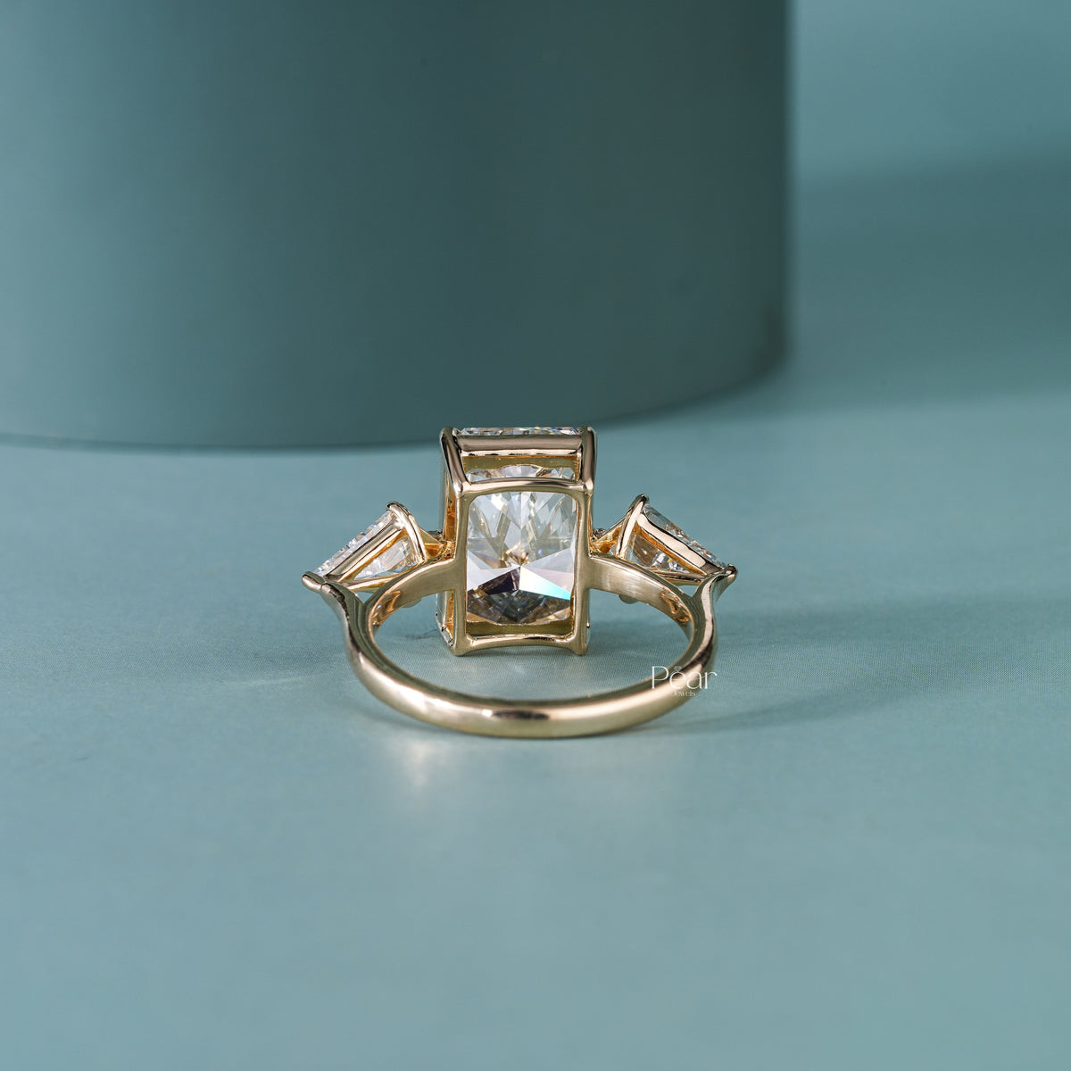 5CT Radiant Lab-Grown Diamond Three-Stone Ring with Kite Side Diamonds IGI Certified