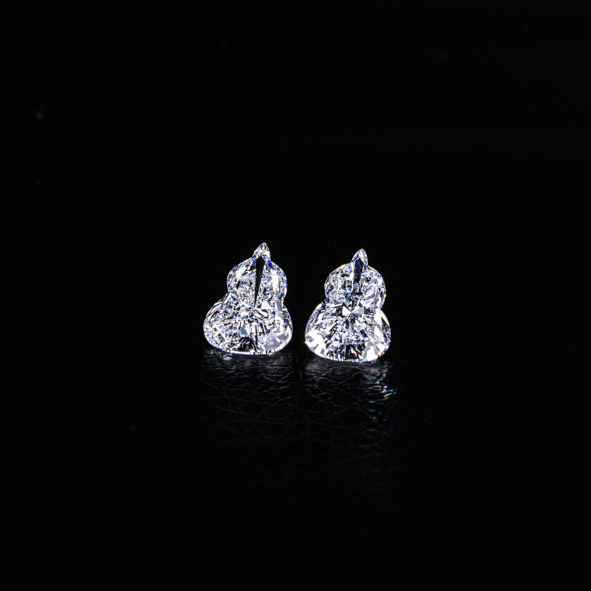 Fancy Shape Diamond Pair - Pear Jewels