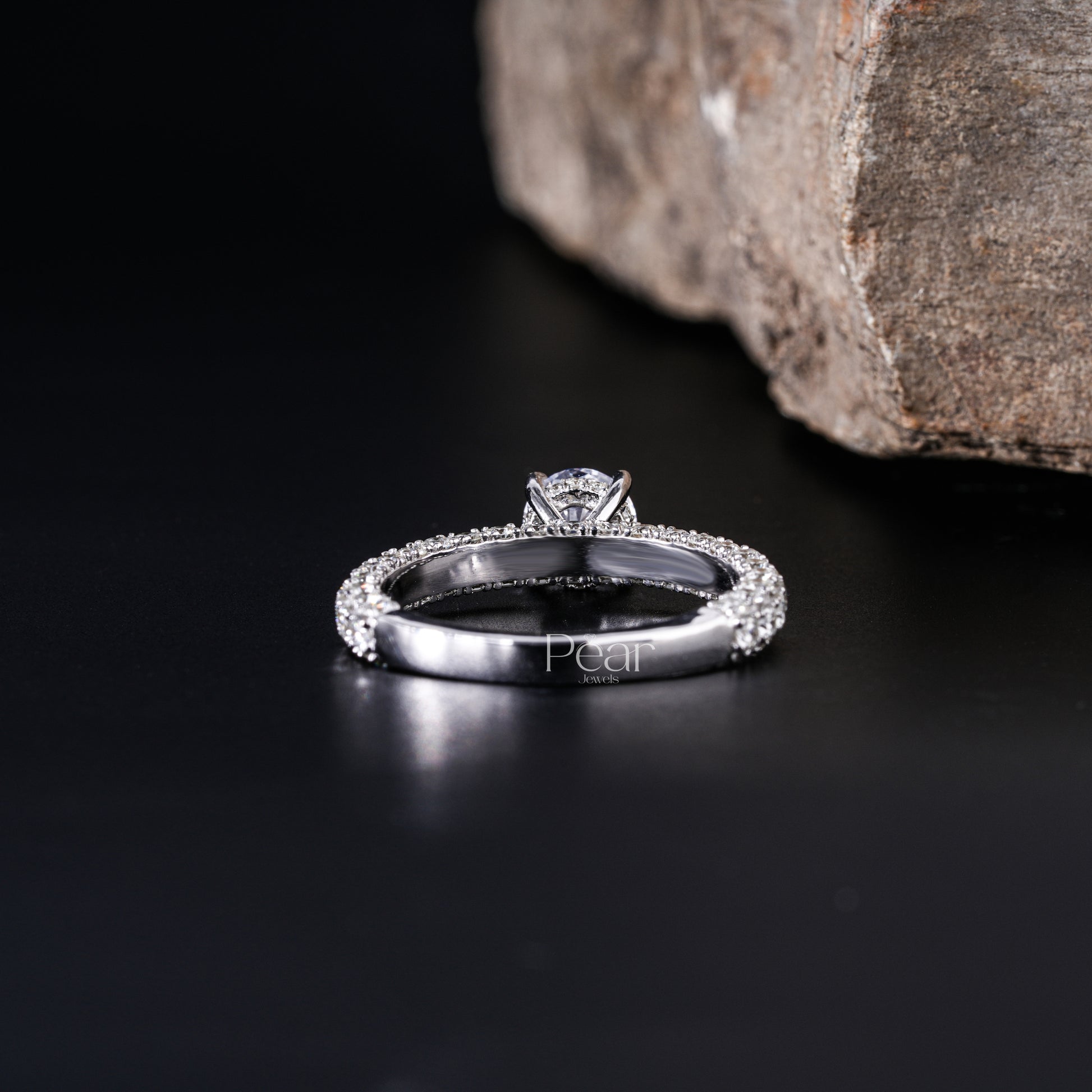 0.75Ct Hidden Halo Round Lab Grown Engagement Ring - Pear Jewels