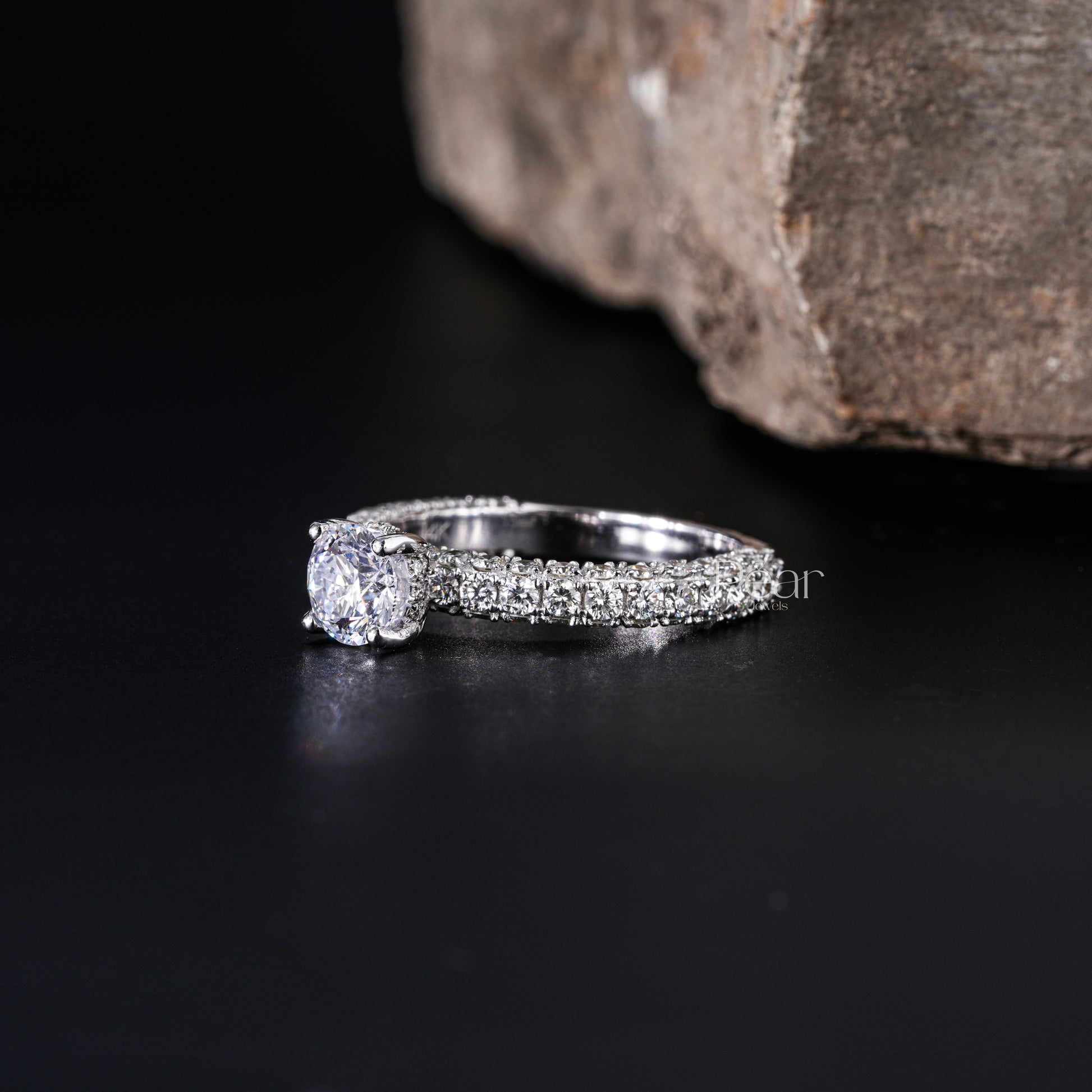 0.75Ct Hidden Halo Round Lab Grown Engagement Ring - Pear Jewels