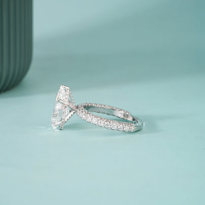 4.00CT Pear Cut Lab-Grown Diamond Engagement Ring with Side Diamonds