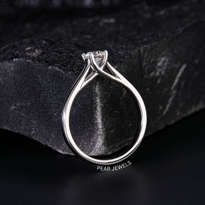 0.5Ct Round Fancy Solitaire Labgrown Diamond Ring - Pear Jewels