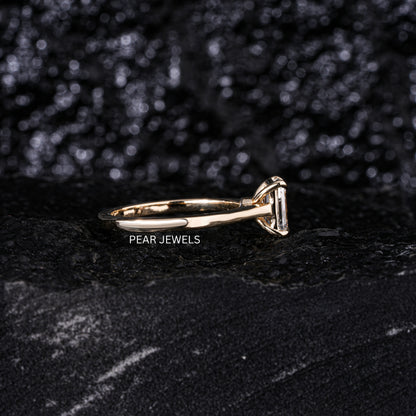 1.5ct Emerald Solitaire Labgrown Diamond Ring - Pear Jewels