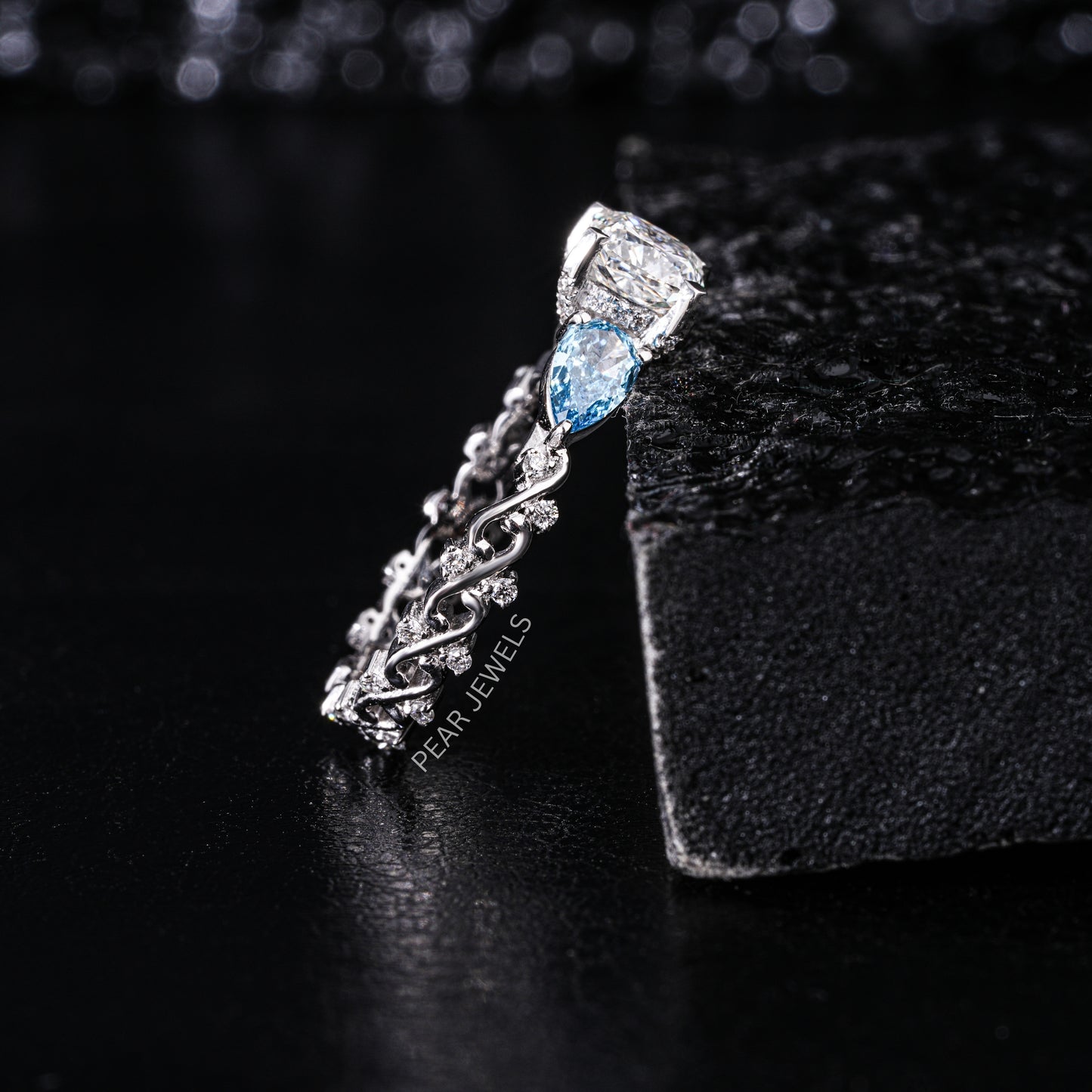 1.00Ct Cushion & Pear Fancy Labgrown Diamond Ring - Pear Jewels