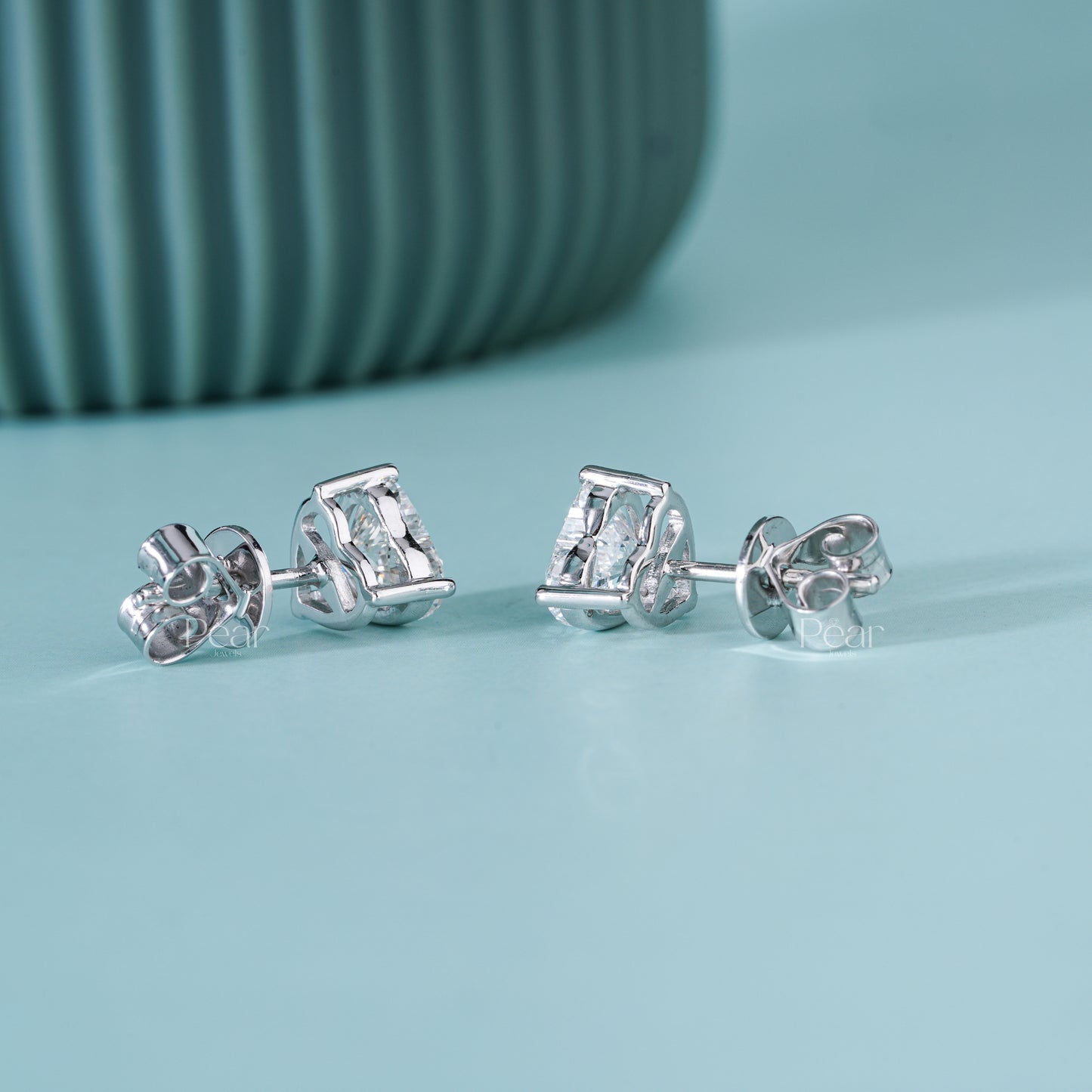 Heart Lab-Grown Diamond Stud Earrings – 2.00 TCW, D Colour, VVS2 Clarity