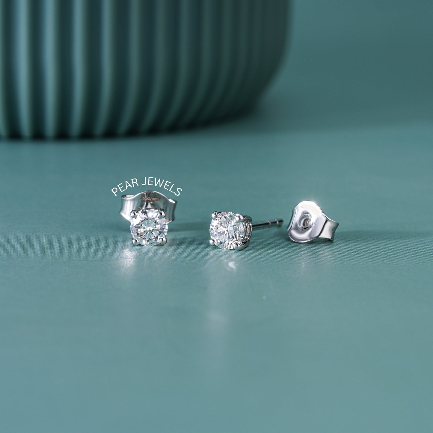 0.25ct Round Labgrown Diamonds Studs - Pear Jewels