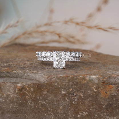 Radiant Lab grown Diamond Wedding Band - Pear Jewels