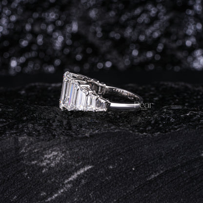3.0Ct Emerald & Trapezoid Labgrown Diamond Ring - Pear Jewels