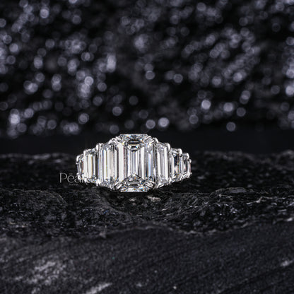3.0Ct Emerald & Trapezoid Labgrown Diamond Ring - Pear Jewels