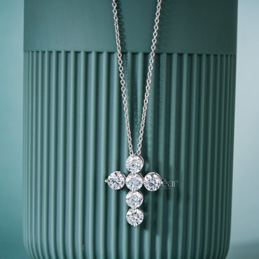 3.0ct Round Labgrown Diamond Cross pendant with Chain - Pear Jewels