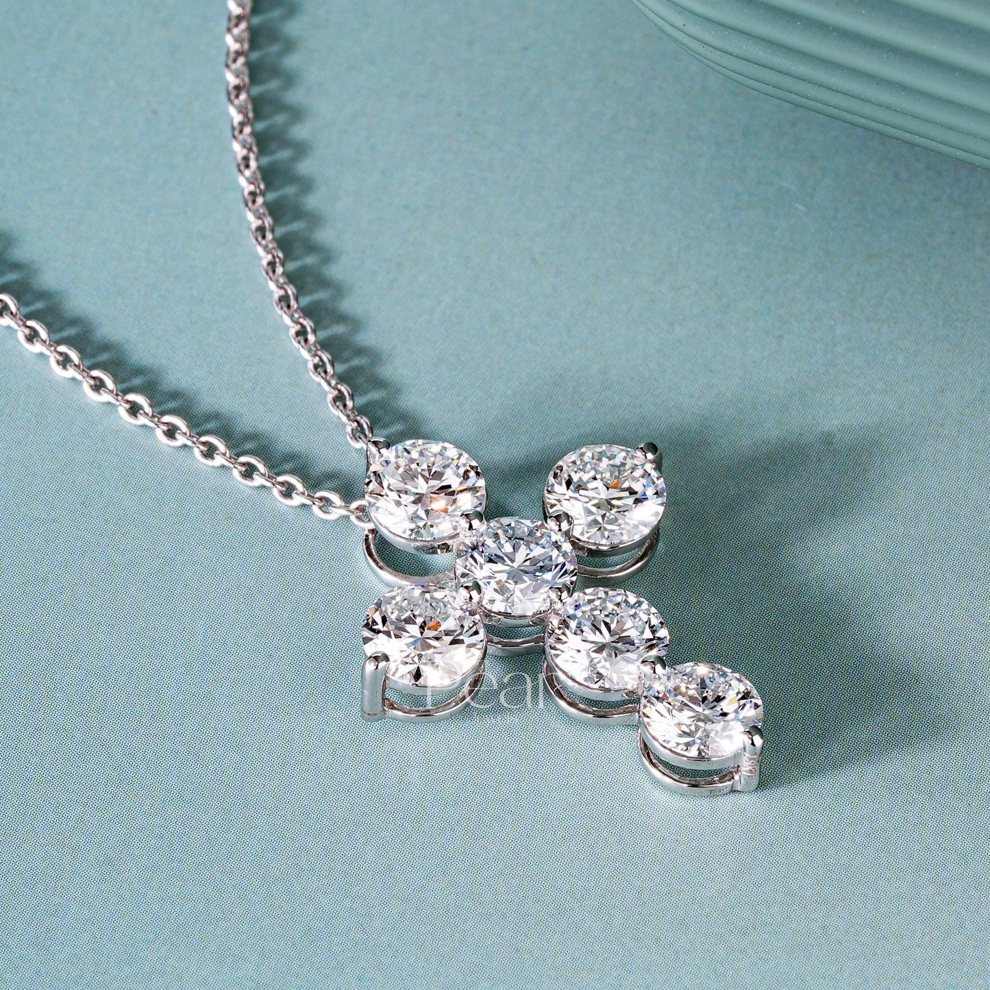 3.0ct Round Labgrown Diamond Cross pendant with Chain - Pear Jewels